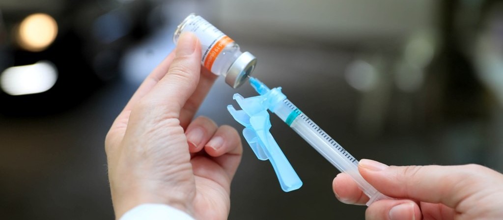 Covid-19 em Maringá: Vacinação segue com aplicação de 2ª dose nessa quarta-feira (15)