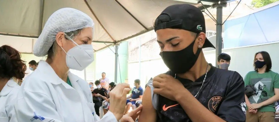 Secretaria de Saúde de Maringá aguarda novas doses de vacina da Pfizer