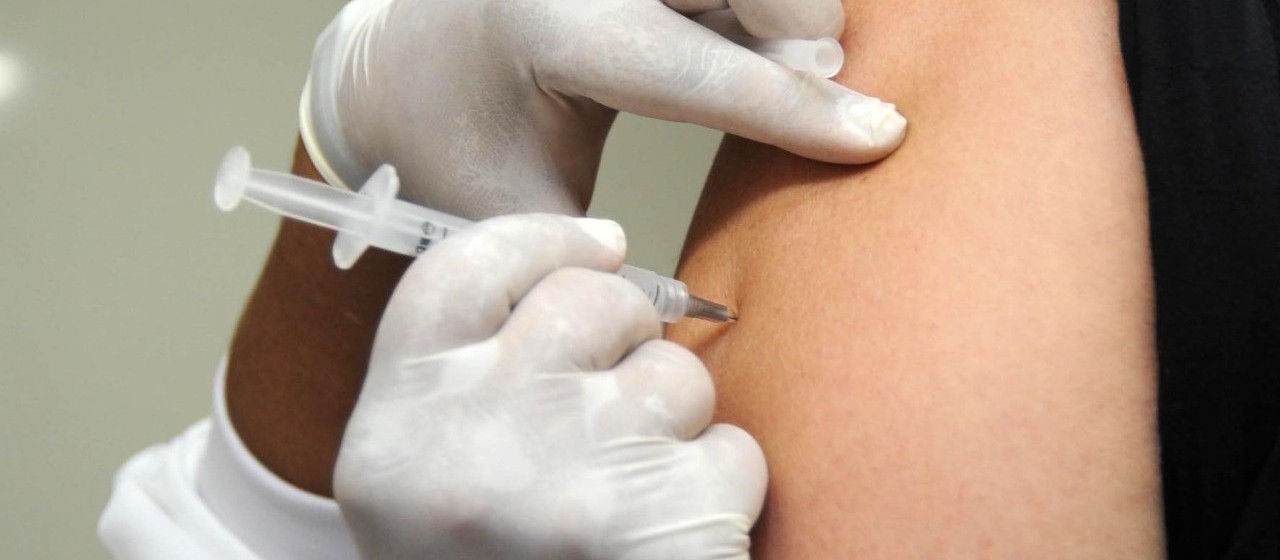 Maringá recebe duas mil doses da vacina contra meningite C