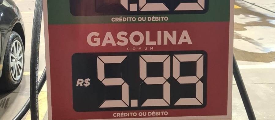 Motoristas de aplicativo comemoram gasolina mais barata e falam em ‘abandonar’ o etanol