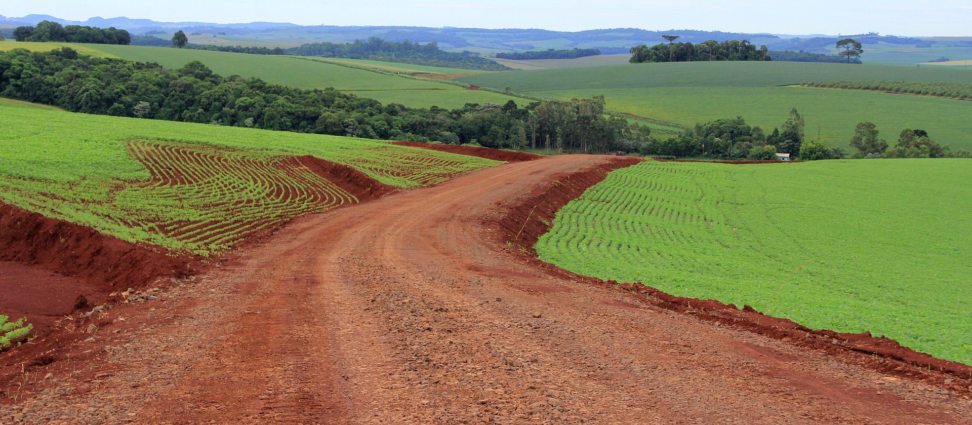 Paraná libera R$ 14,2 milhões para pavimentação de estradas rurais