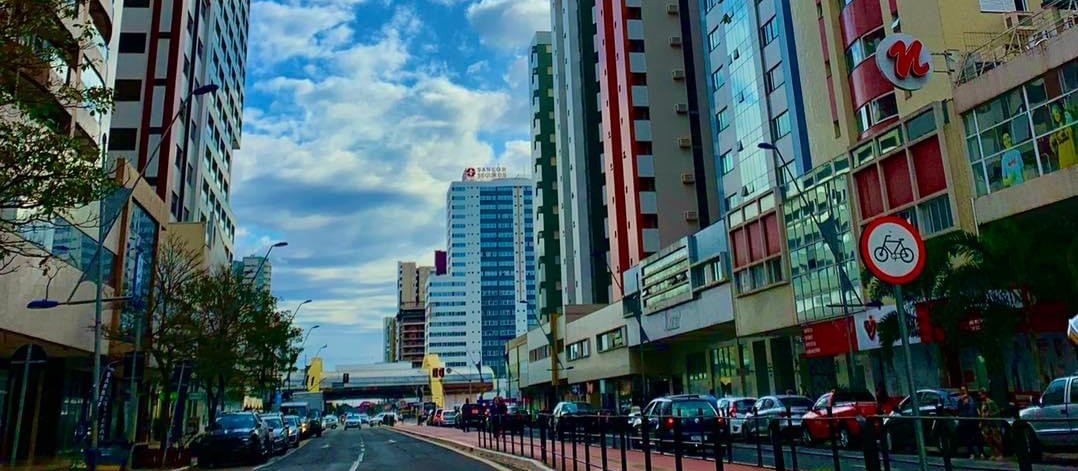 Com sol entre nuvens, Maringá tem máxima de 25°C neste sábado