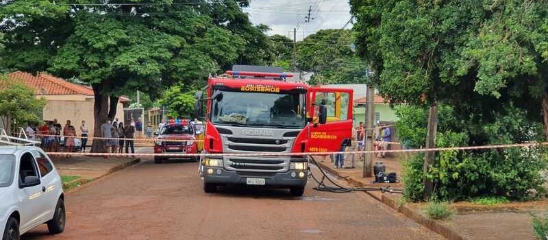 Morador morre carbonizado durante incêndio em Maringá