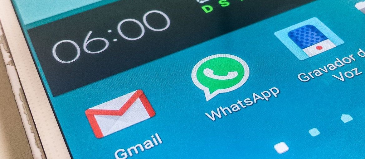 Ex-aluno é condenado a se retratar após ofender reitor em grupo de WhatsApp