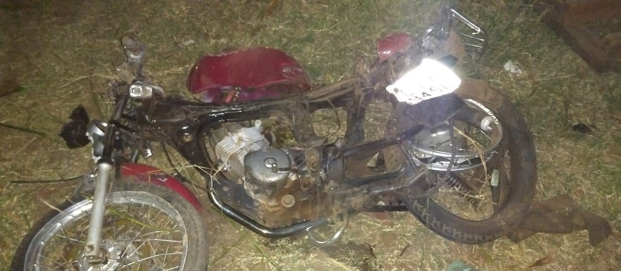 Dois jovens morrem em acidente com motocicleta na PR-182