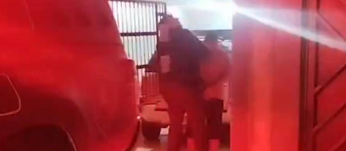 Homem que fugia com filha é monitorado por guardas e preso