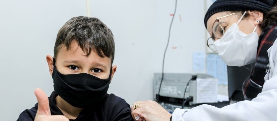 Crianças de 3 e 4 anos podem receber segunda dose da vacina contra Covid-19 em Maringá