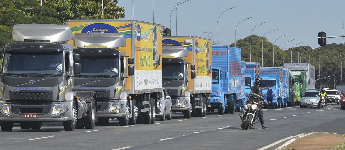 Caminhoneiros podem parar as atividades no dia 1º de fevereiro