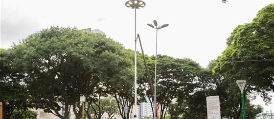 Prefeitura de Maringá pretende comprar 1.500 luminárias de LED