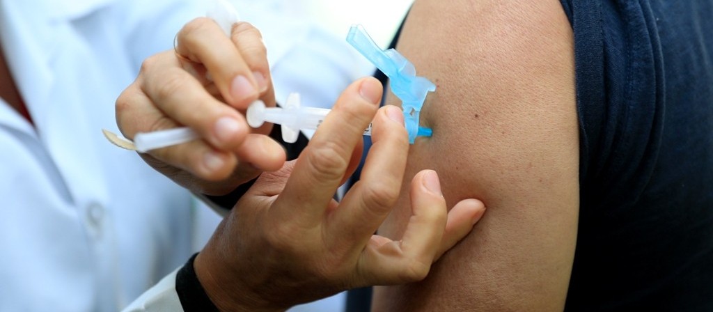 Maringá segue com vacinação apenas da 2ª dose nessa sexta-feira (13)