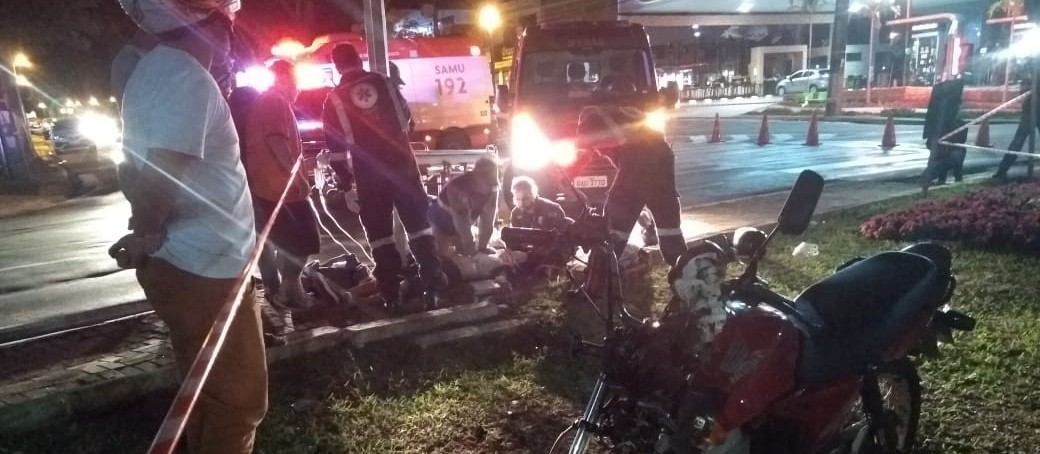 Em três acidentes de moto, três pessoas se ferem e uma morre