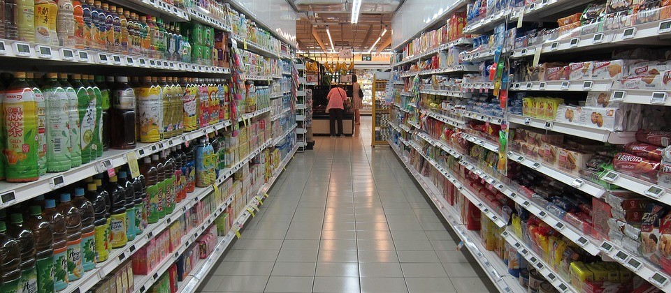 Prefeitura segue sem multar supermercados que abrem aos domingos