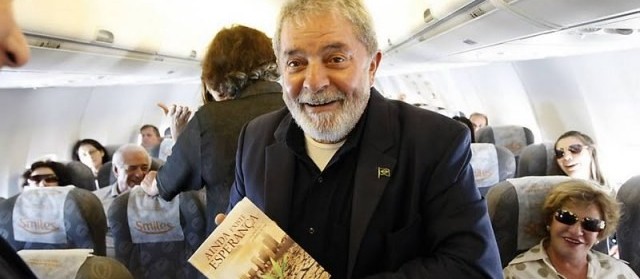 Sim, é possível ler 21 livros em 57 dias como teria feito Lula