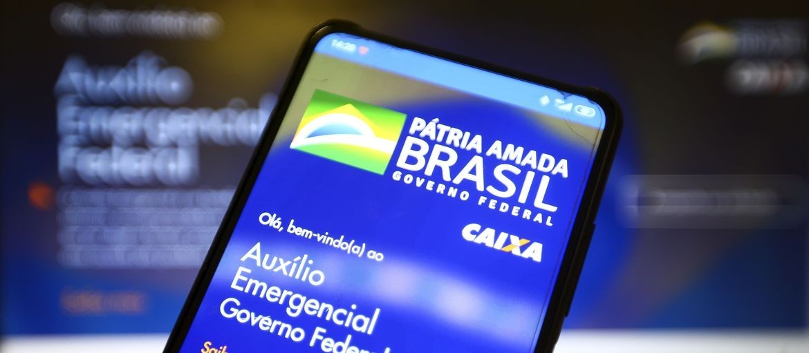5,5 milhões de beneficiários deixaram de receber o Auxílio Emergencial no Paraná