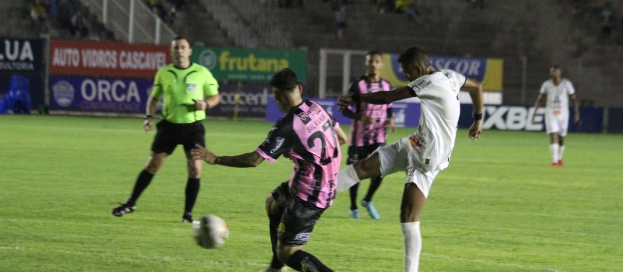 Com força máxima em campo, Maringá FC recebe o FC Cascavel neste domingo (20)