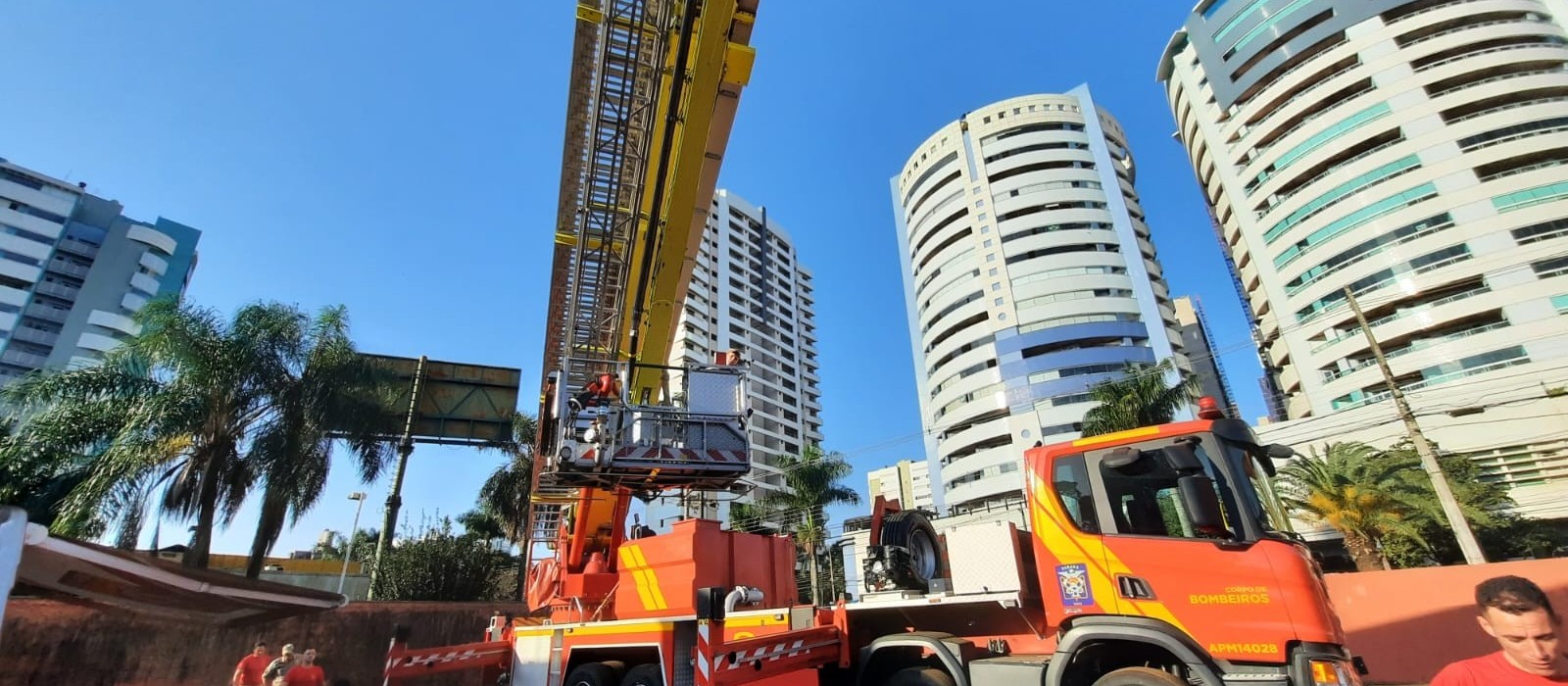 Em três anos, plataforma mecânica do 5º Grupamento dos Bombeiros de Maringá foi utilizada 29 vezes