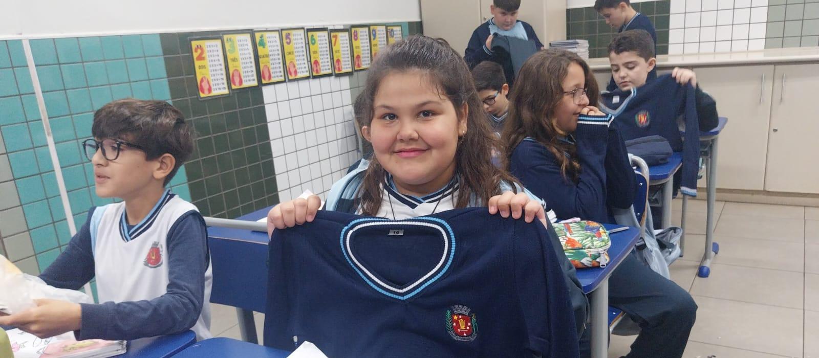 Seduc entrega blusas de lã do uniforme escolar