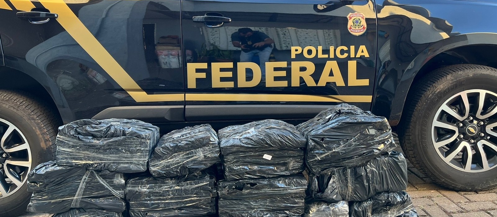 Polícia Federal prende casal com 150 quilos de drogas