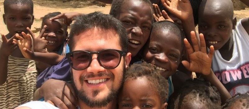 Médico maringaense passa mais de um ano em missões na África