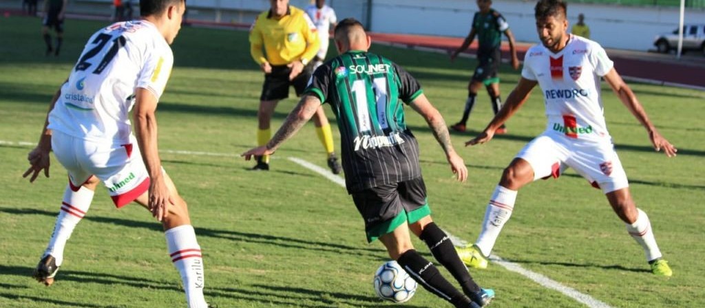Maringá FC vence o Linense por 2 a 1