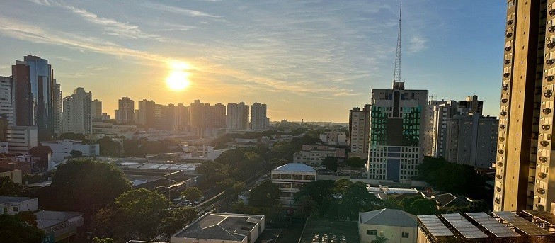 Sexta-feira (26) será de tempo seco e temperaturas mais elevadas em Maringá