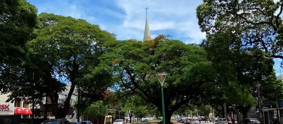 Tempo firme neste sábado (2), com máxima de 30°C em Maringá