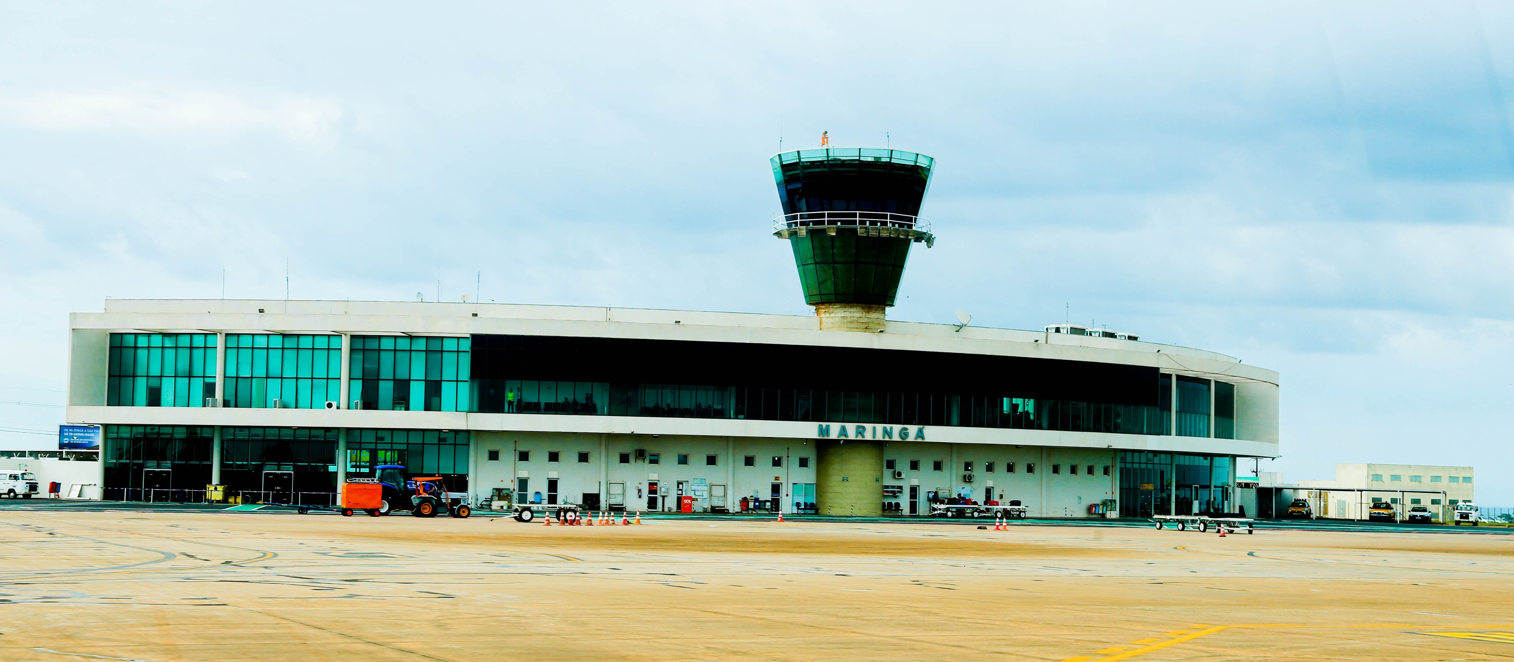 Aeroporto tenta trazer terceira companhia aérea para Maringá