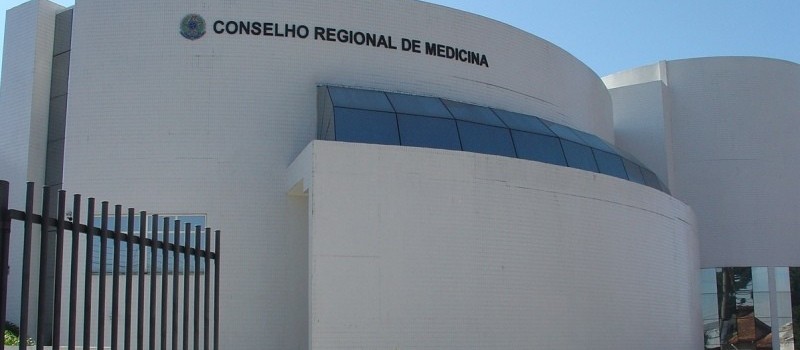 Concurso do CRM-PR abre vagas em Maringá, Curitiba e Londrina 