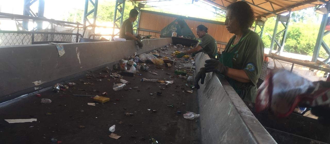 Cooperativas de Maringá seguem recebendo pouco material reciclável
