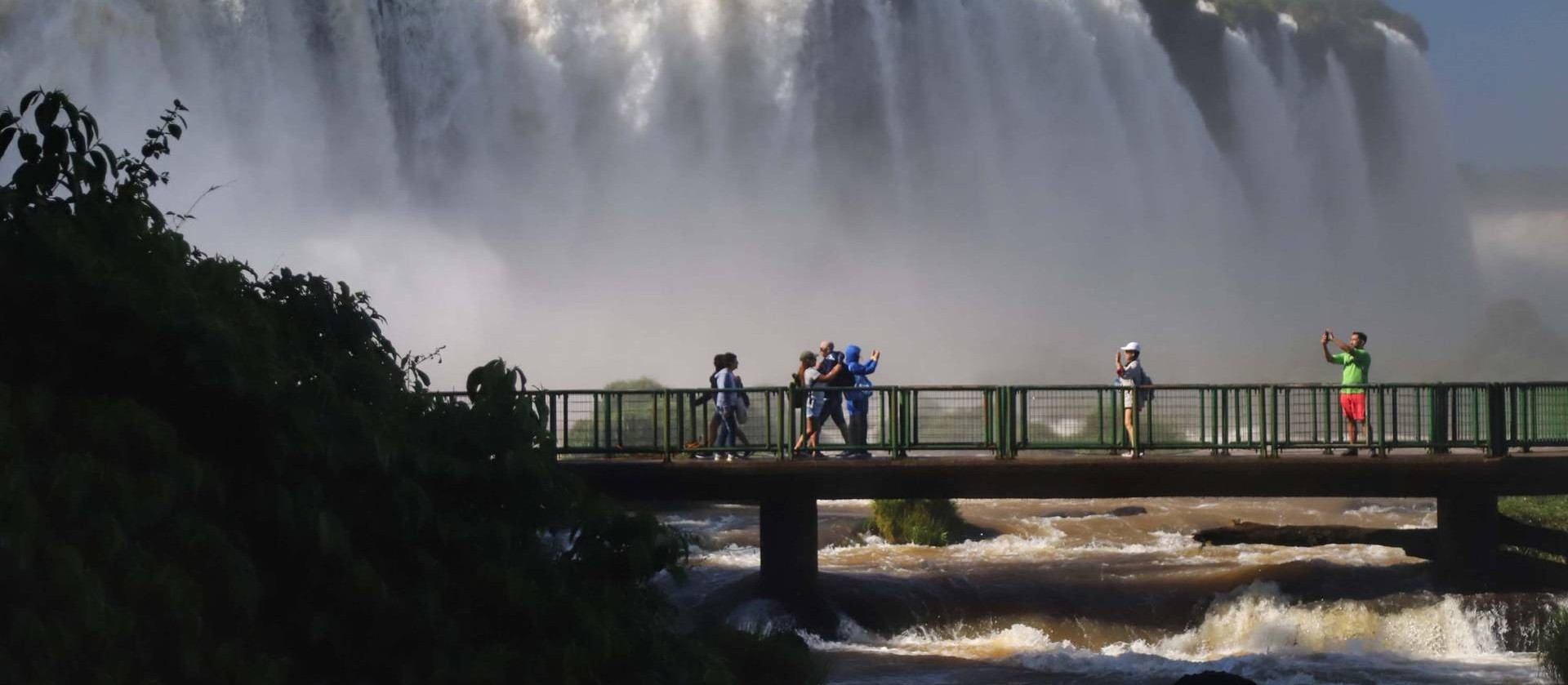 Setor de turismo mostra recuperação com ocupação da hotelaria em Foz do Iguaçu