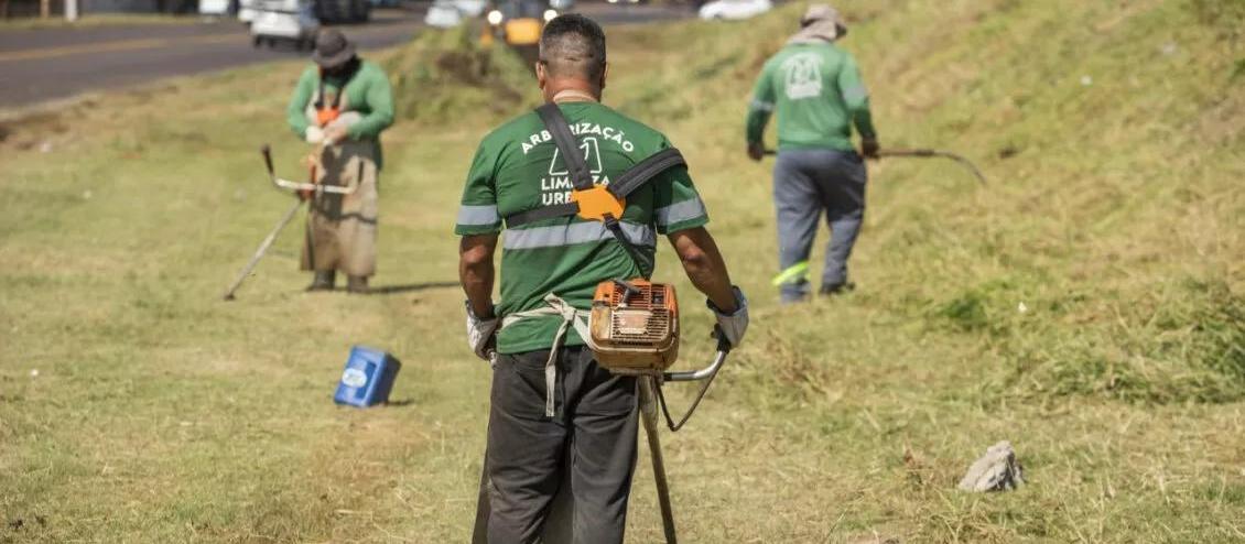 Prefeitura estuda mudança na lei de roçadas para manter cidade mais limpa
