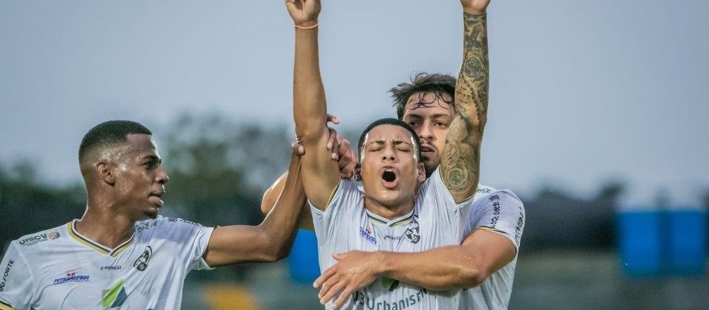 Aruko vence FC Cascavel na nona rodada do Paranaense