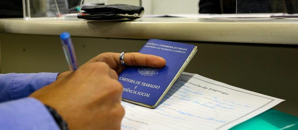 Agência do Trabalhador de Maringá oferece mais de 800 vagas; confira oportunidades