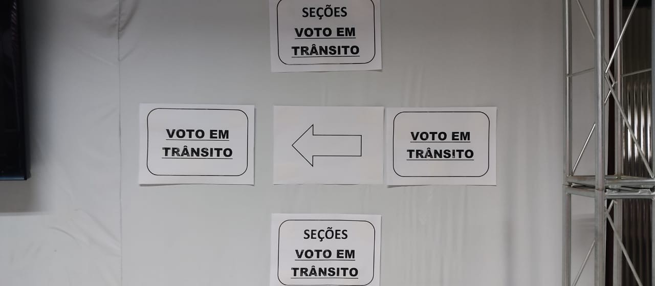 Quem precisou votar em trânsito teve dois locais para comparecer