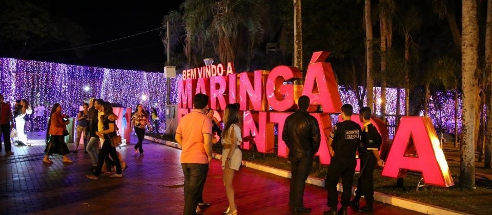 Prefeitura de Maringá abre licitação para vila e casa do Papai Noel