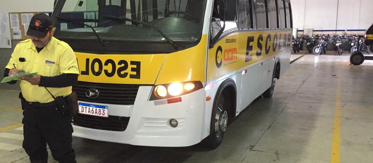87 ônibus de transporte escolar precisam passar por vistoria