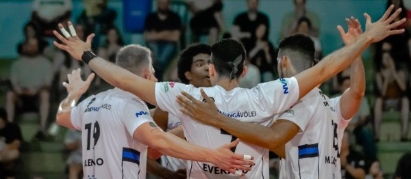 Maringá Vôlei volta a vencer