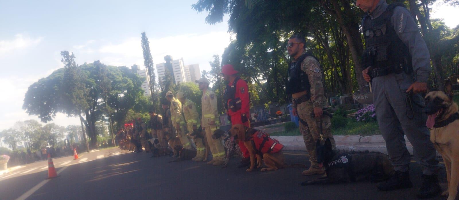 Forças de segurança prestam homenagem a policial rodoviário morto em acidente
