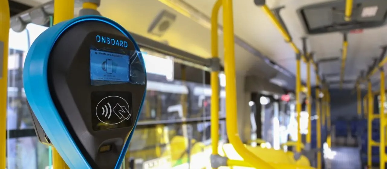 Ouvinte questiona bilhetagem digital nos ônibus de transporte coletivo