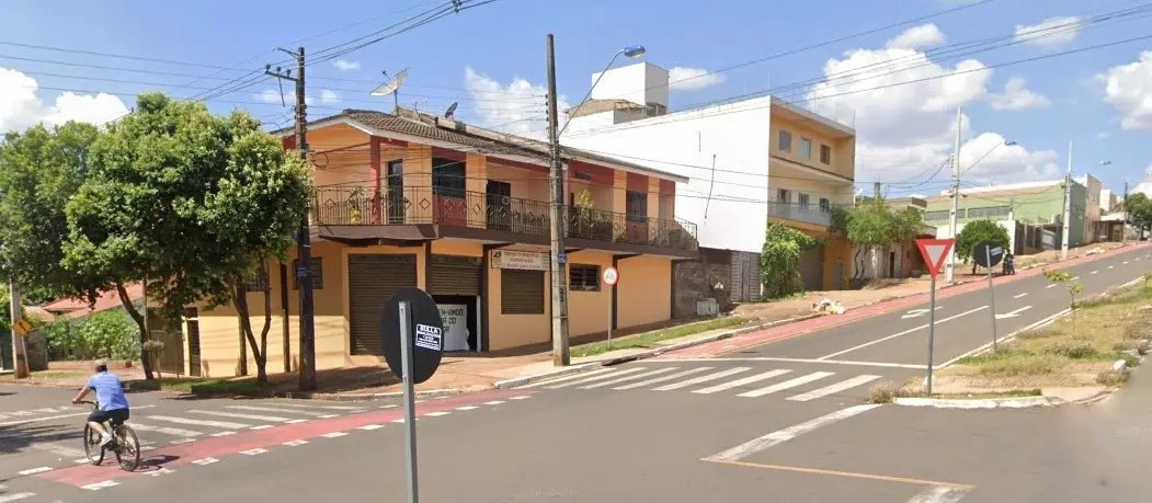 Moradores pedem retirada de ciclofaixa em avenida de Maringá