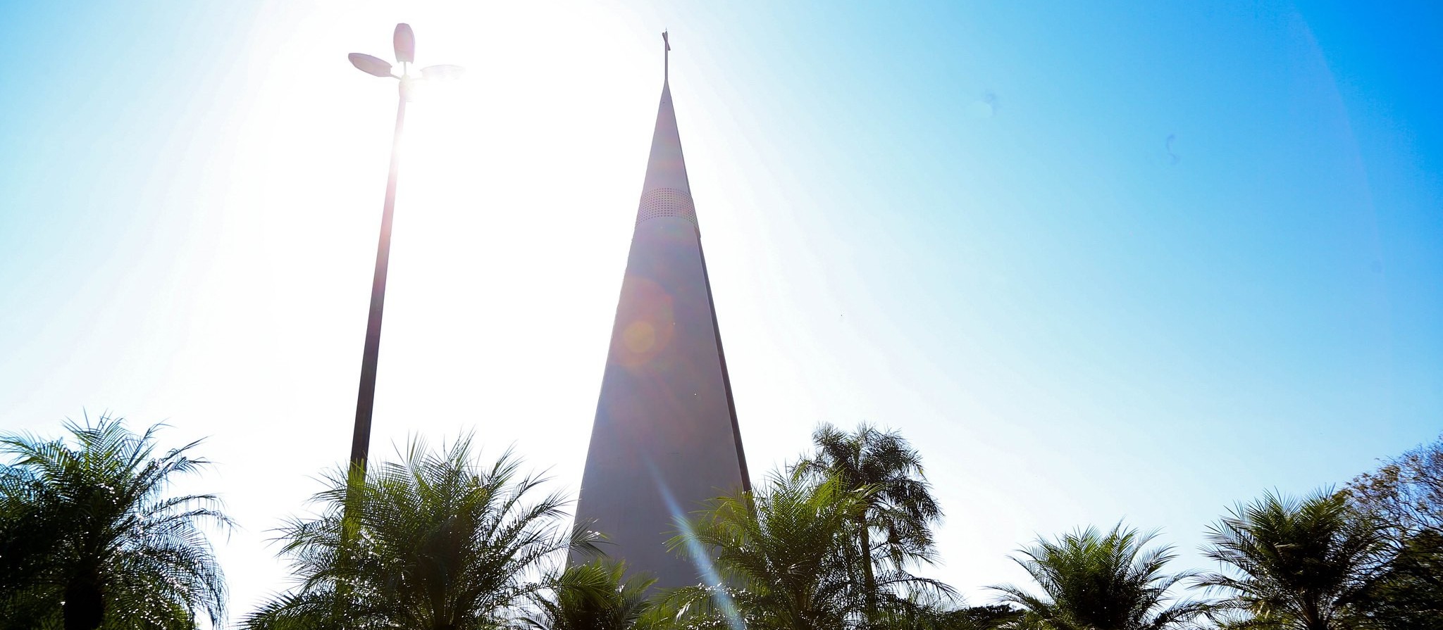 Sábado de sol e máxima de 32°C em Maringá