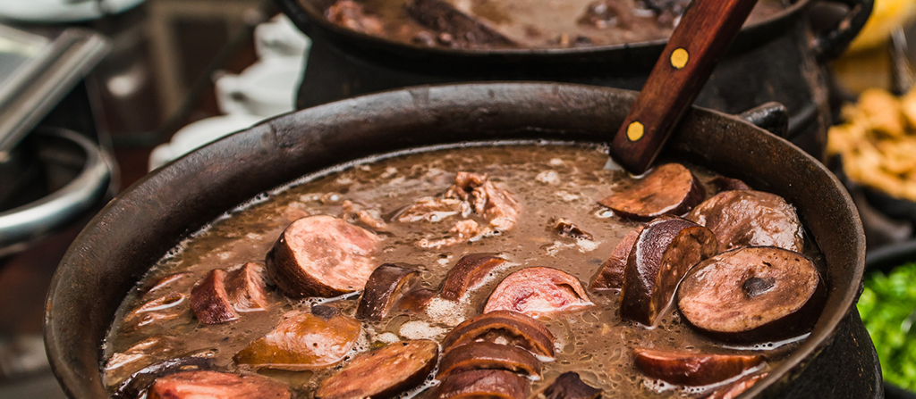 Lar Escola da Criança de Maringá realiza feijoada beneficente 