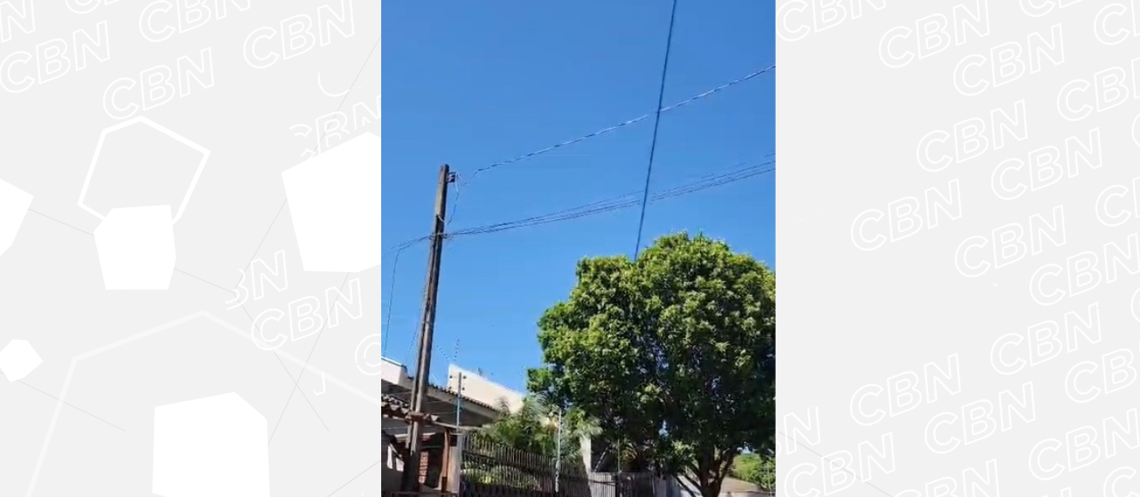 Motociclista se fere após cair de moto por causa de fiação solta