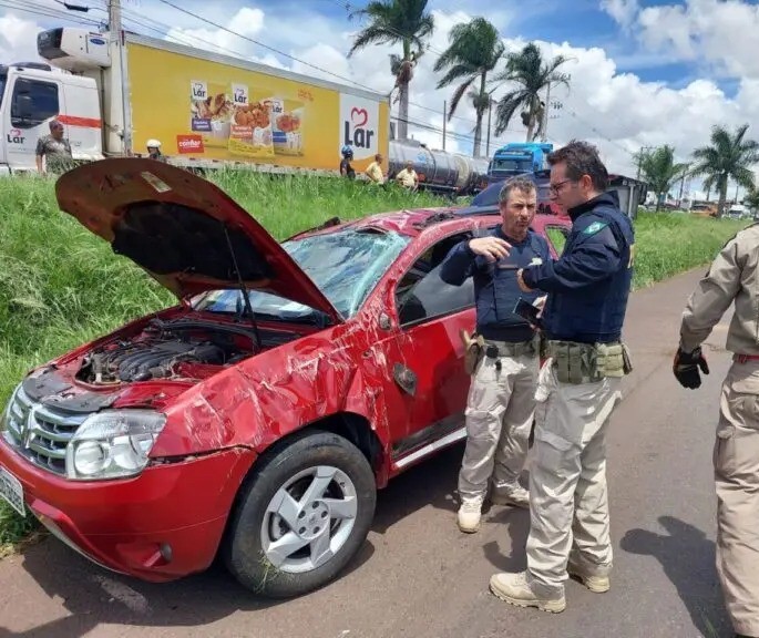 Acidente entre Marialva e Sarandi, deixou uma mulher ferida e rodovia congestionada