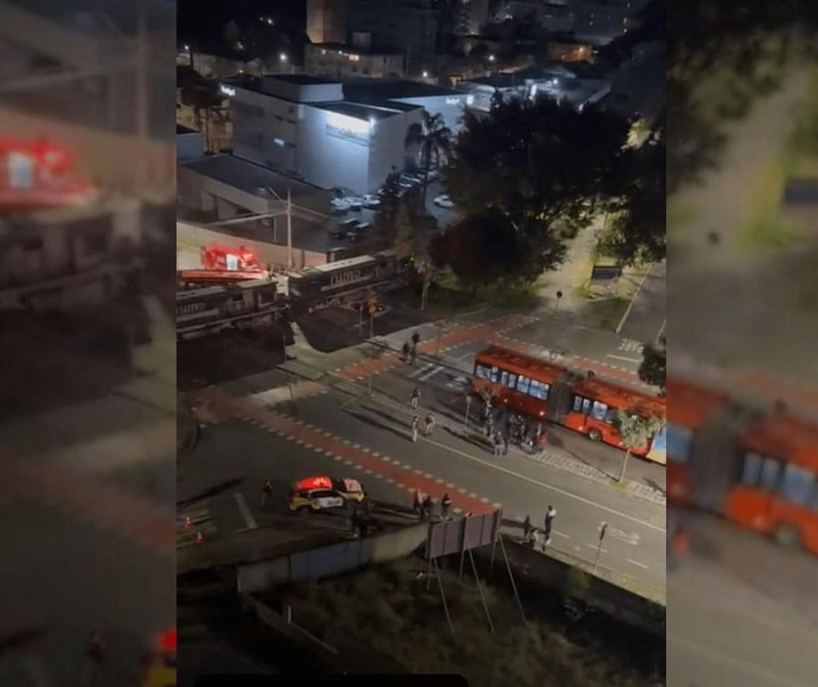 Trem atinge ônibus biarticulado em Curitiba e deixa 11 feridos