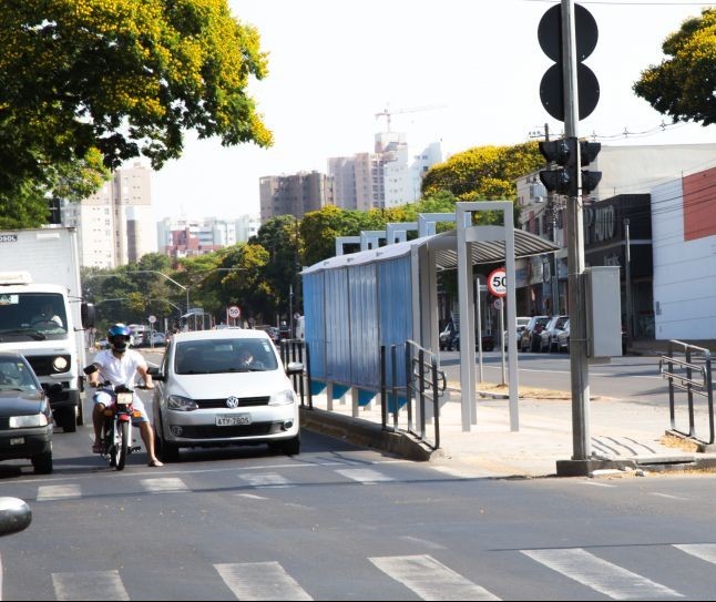 Obras dos corredores de ônibus na Avenida Morangueira estão prontas, diz Prefeitura