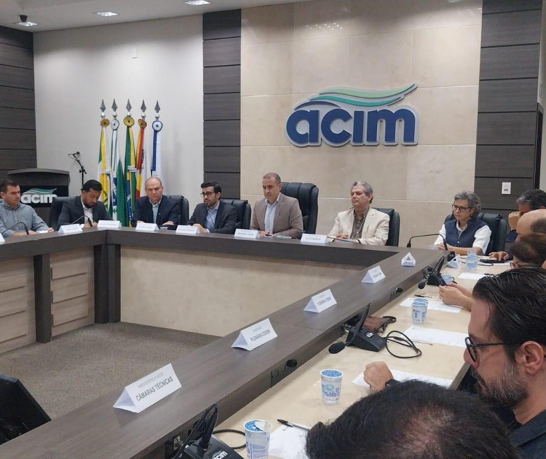 Ministério da Saúde e laboratório formalizam parceria para produção de vacinas em Maringá