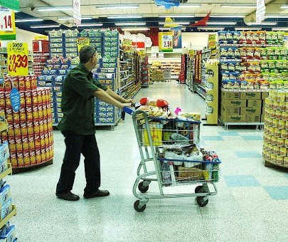 Como andam as vendas no setor de supermercados?