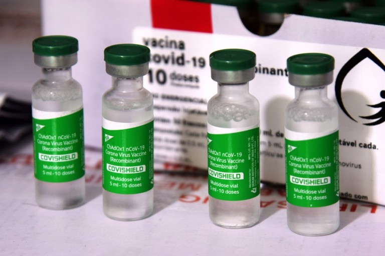 Paraná recebe mais doses da vacina Oxford/Astrazeneca contra a Covid-19