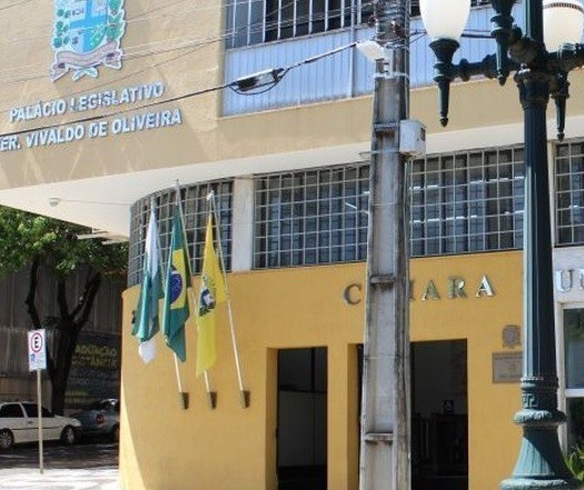 Câmara de Paranavaí aprova fim do recesso parlamentar de julho